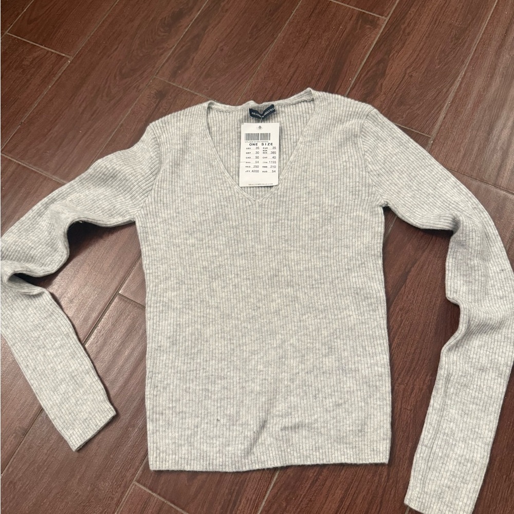 Brandy Melville Gray Ribbed Crop Top